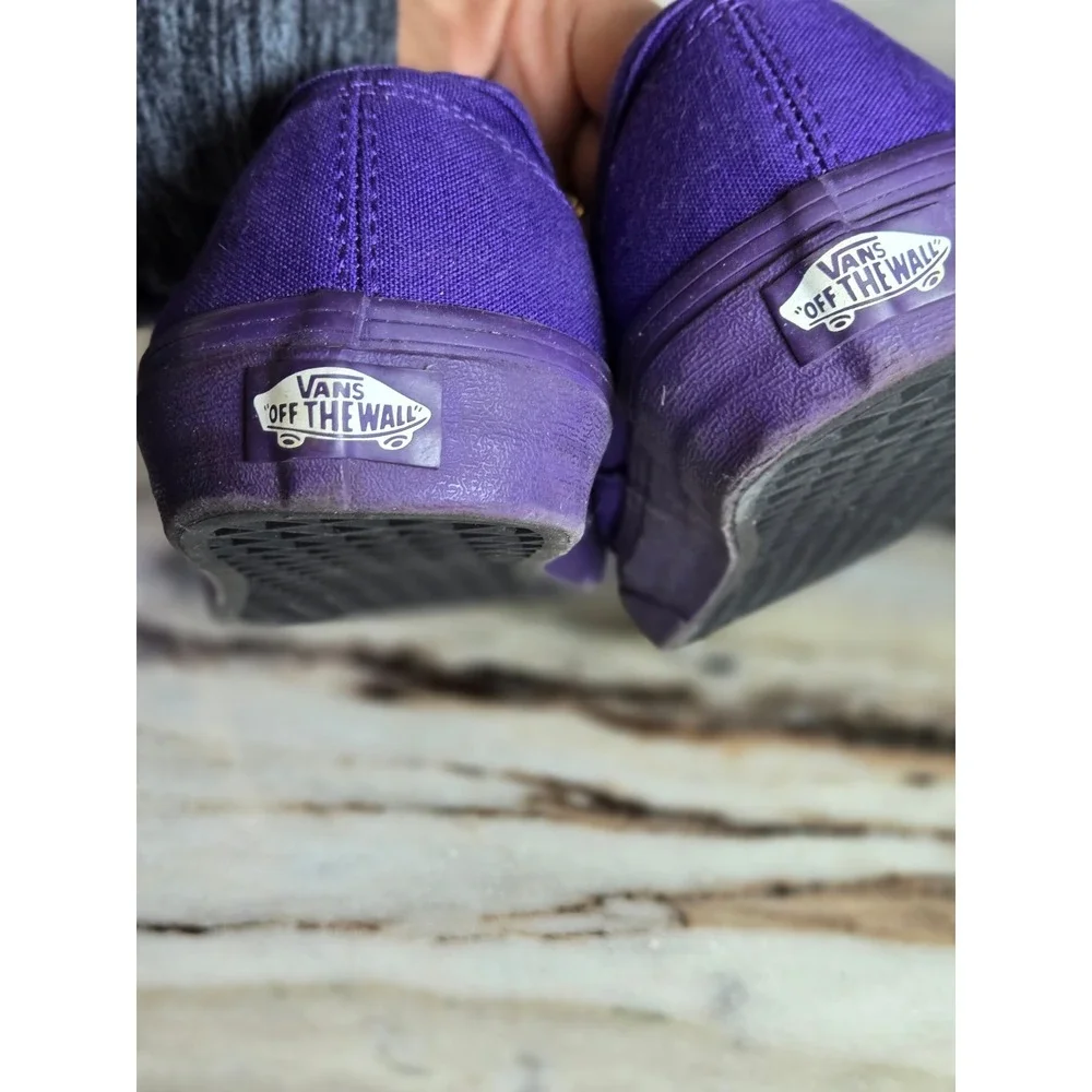 Vans Authentic Lo Pro Purple Monochromatic Canvas Sneakers Mens 7.5‎ Womens 9